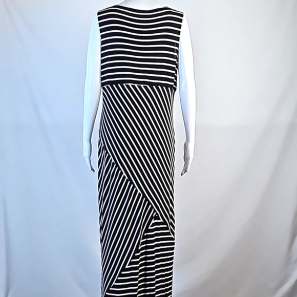 Chico's Travelers Simone Black & White Stripe Sleeveless Side Slit Maxi Dress - Picture 10 of 16